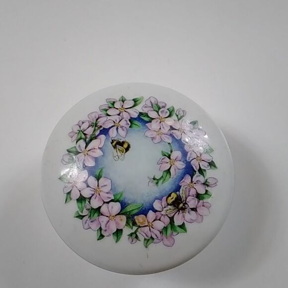 Songs Of Series Fine Porcelain 1985 Heritage House Music Box Series Home - Picture 2 of 5